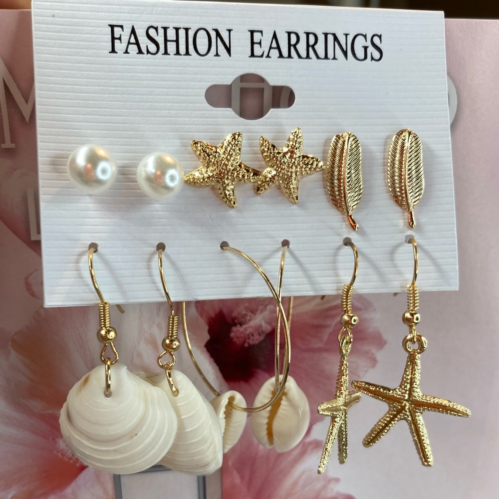 Set of Shell Earrings - Picture 2 of 2